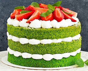 Matcha Erdbeertorte